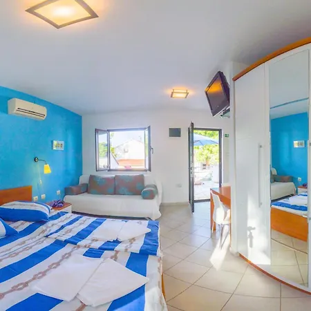 Viscovery House Semesterbostad Rukavac (Vis)