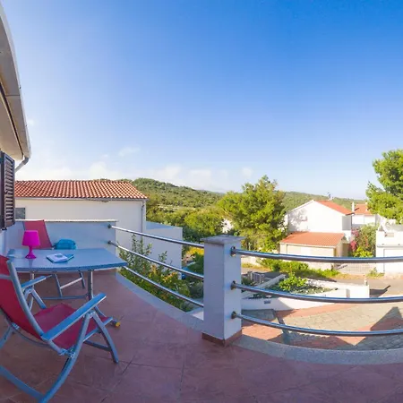 Viscovery House Semesterbostad Rukavac (Vis)