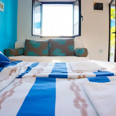Semesterbostad Viscovery House Rukavac (Vis)